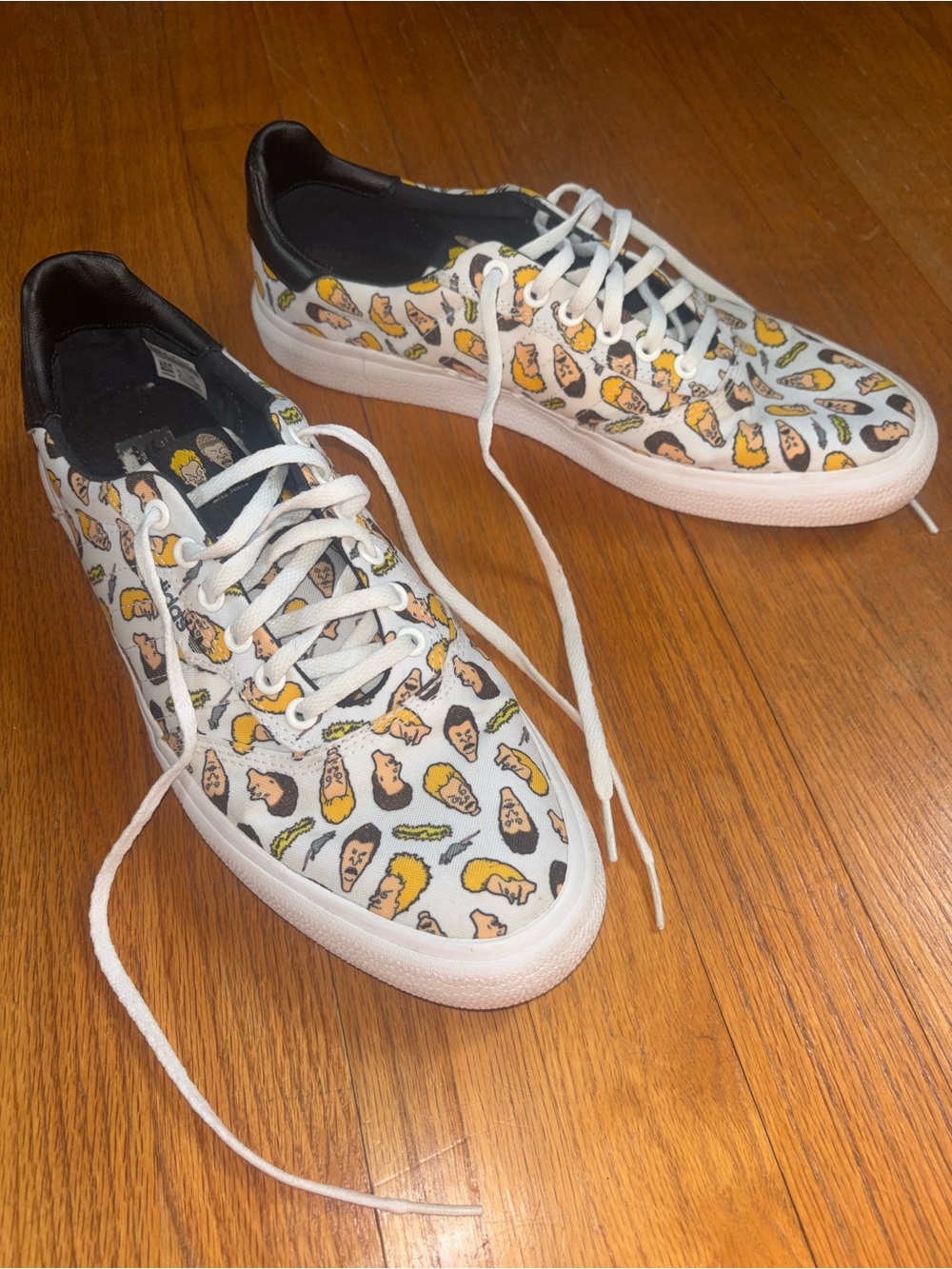 Beavis and Butthead x adidas 3MC Vulc 'Cloud White' - Men’s 11 -LIMITED EDITION - Picture 9 of 10